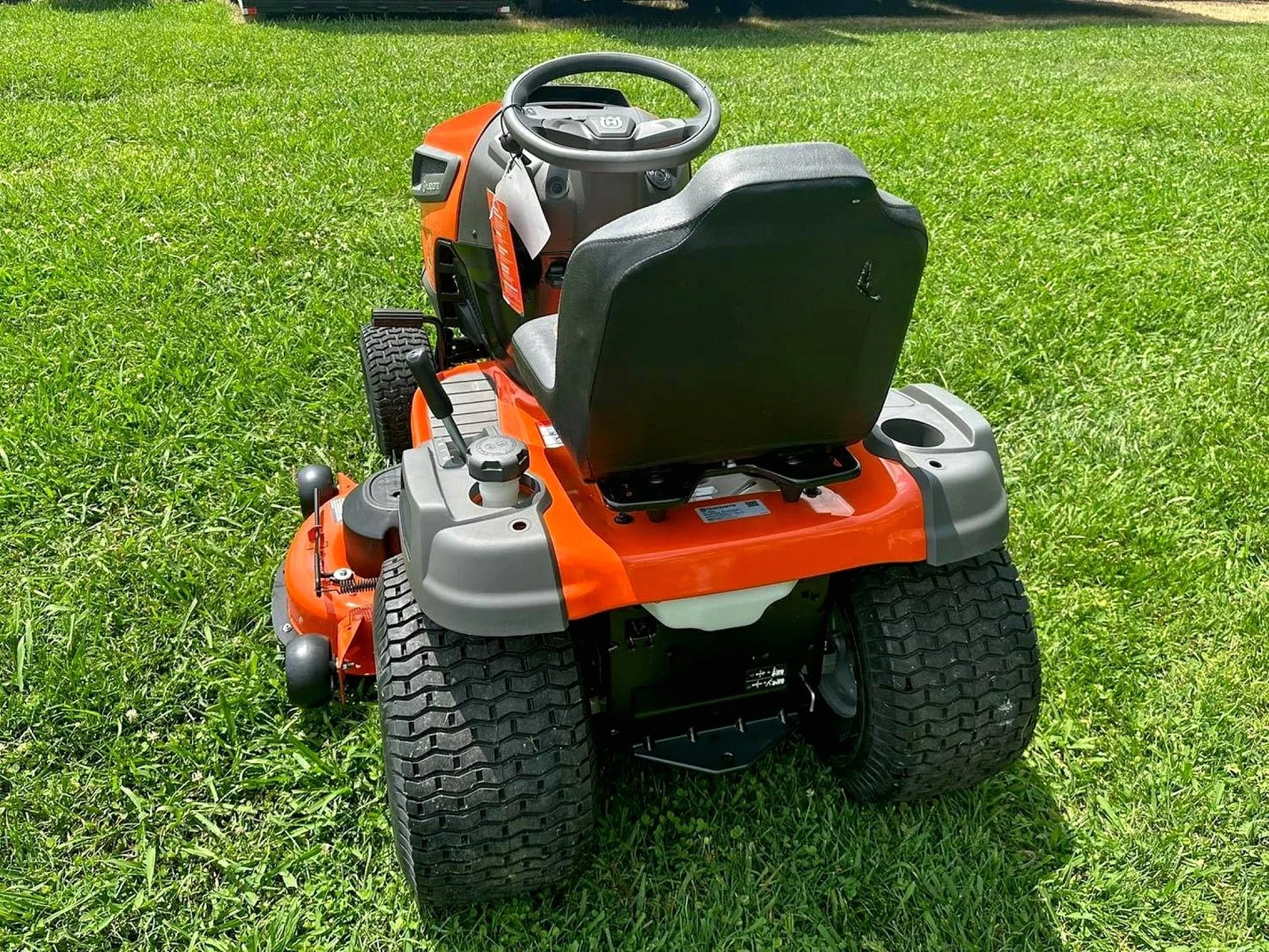 Husqvarna TS 148XK 48" 24HP Kohler Lawn Tractor (New, Scratch & Dent w/ Full Warranty)