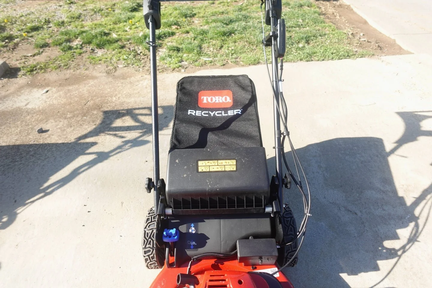 Toro 22" Electric-Start Recycler Personal Pace Self-Propelled Gas Lawn Mowers